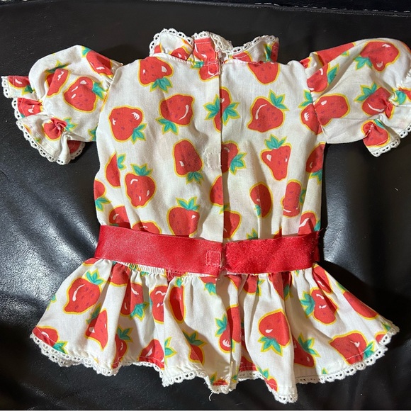Vintage 1987 Cabbage Patch Kids red/white strawberry dress - Picture 2 of 5